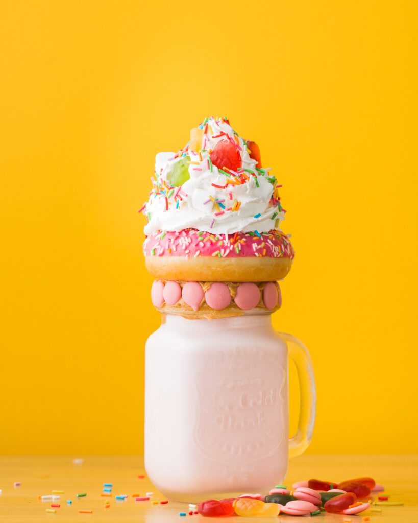 Milkshake mit Süßigkeiten
